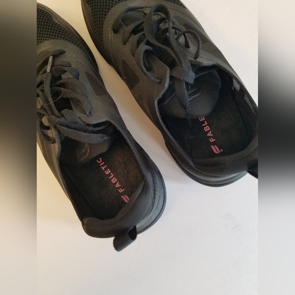 Fabletics Venice Performance Sneakers Black Size 9.5 - Picture 5 of 10